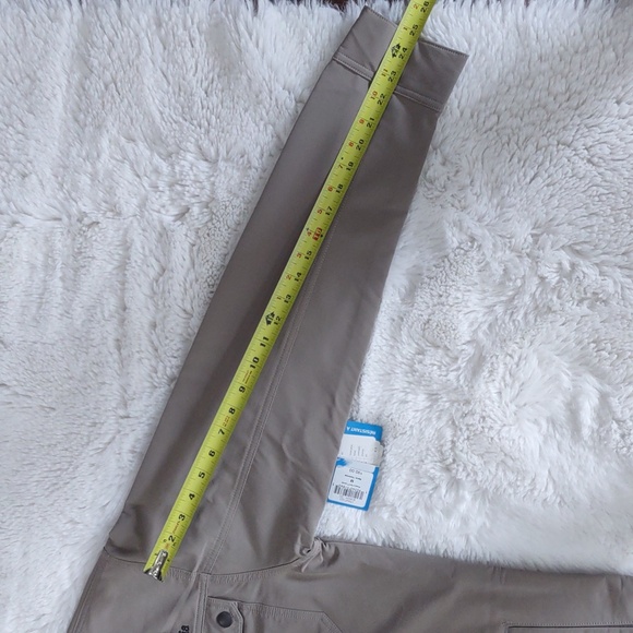 Columbia Water resistant Jacket - Picture 14 of 16